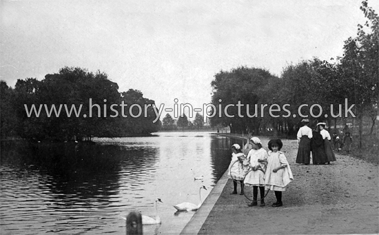 Recreation Grounds and Lake, Barking, Essex. c.1905